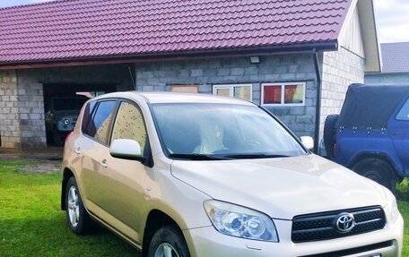 Toyota RAV4, 2007 год, 1 500 000 рублей, 2 фотография