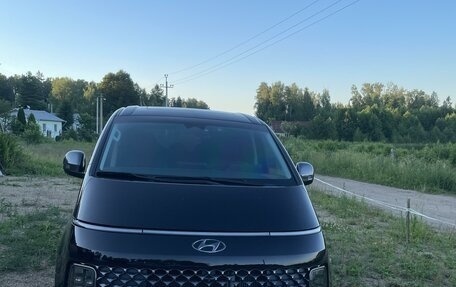 Hyundai Staria, 2021 год, 5 650 000 рублей, 2 фотография