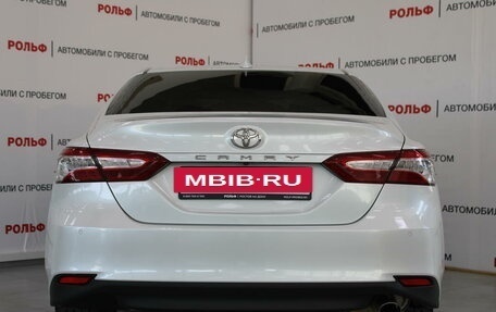 Toyota Camry, 2020 год, 3 300 000 рублей, 6 фотография