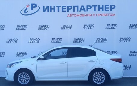 KIA Rio IV, 2018 год, 1 596 000 рублей, 8 фотография