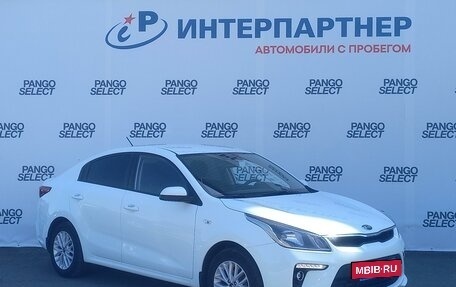 KIA Rio IV, 2018 год, 1 596 000 рублей, 3 фотография