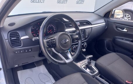 KIA Rio IV, 2018 год, 1 596 000 рублей, 19 фотография