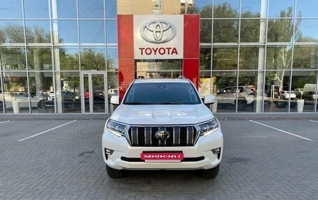 Toyota Land Cruiser Prado 150 рестайлинг 2, 2019 год, 6 500 000 рублей, 2 фотография