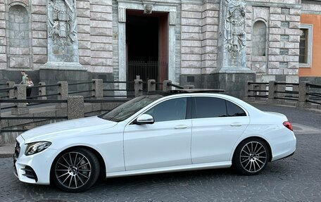 Mercedes-Benz E-Класс, 2016 год, 3 350 000 рублей, 2 фотография