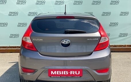 Hyundai Solaris II рестайлинг, 2013 год, 880 000 рублей, 10 фотография