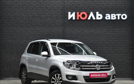 Volkswagen Tiguan I, 2011 год, 1 380 000 рублей, 4 фотография