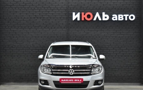 Volkswagen Tiguan I, 2011 год, 1 380 000 рублей, 2 фотография