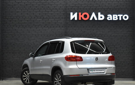 Volkswagen Tiguan I, 2011 год, 1 380 000 рублей, 5 фотография