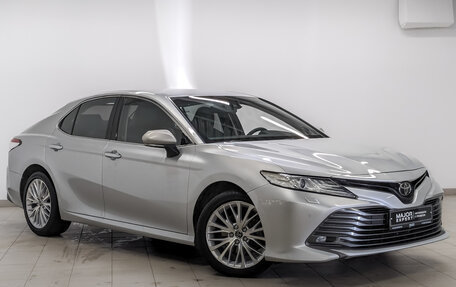 Toyota Camry, 2019 год, 3 060 000 рублей, 3 фотография