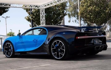 Bugatti Chiron, 2018 год, 297 550 016 рублей, 5 фотография