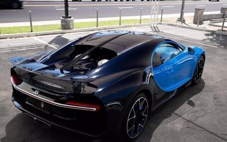 Bugatti Chiron, 2018 год, 297 550 016 рублей, 8 фотография