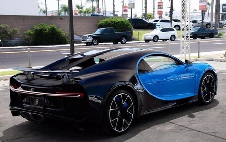 Bugatti Chiron, 2018 год, 297 550 016 рублей, 9 фотография