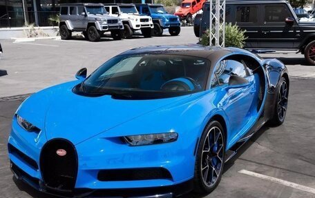 Bugatti Chiron, 2018 год, 297 550 016 рублей, 12 фотография