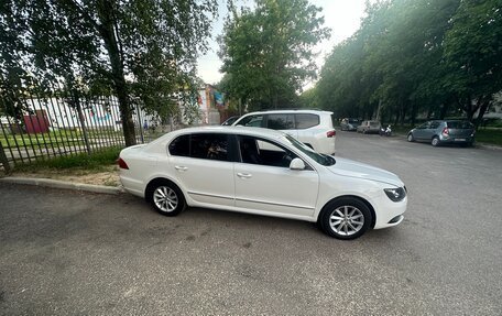 Skoda Superb III рестайлинг, 2013 год, 1 050 000 рублей, 4 фотография