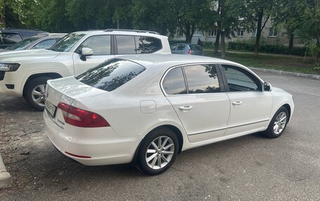 Skoda Superb III рестайлинг, 2013 год, 1 050 000 рублей, 6 фотография