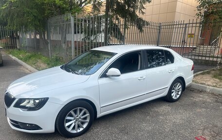 Skoda Superb III рестайлинг, 2013 год, 1 050 000 рублей, 14 фотография