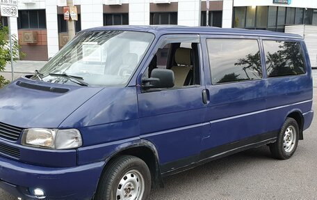 Volkswagen Caravelle T4, 1997 год, 950 000 рублей, 2 фотография