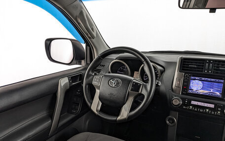 Toyota Land Cruiser Prado 150 рестайлинг 2, 2013 год, 3 100 000 рублей, 25 фотография