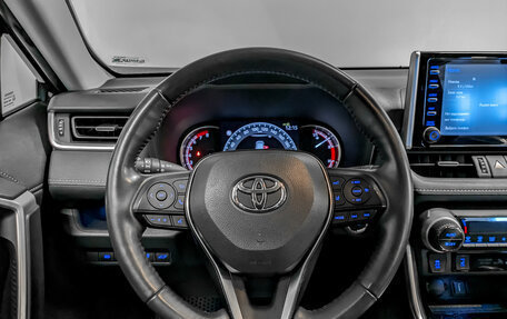 Toyota RAV4, 2020 год, 4 150 000 рублей, 23 фотография