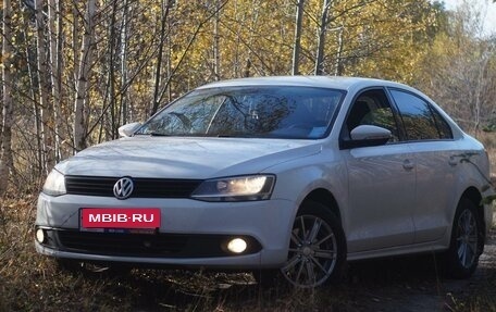 Volkswagen Jetta VI, 2012 год, 1 200 000 рублей, 2 фотография