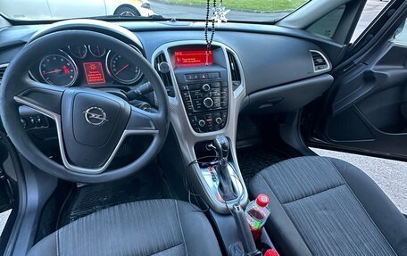 Opel Astra J, 2012 год, 800 000 рублей, 9 фотография