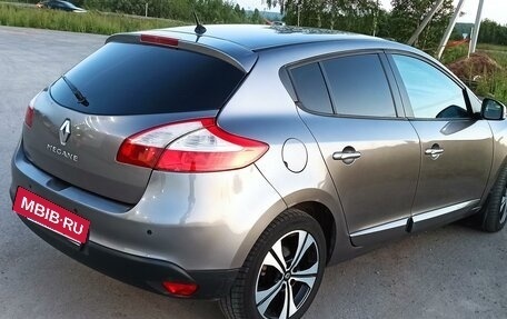 Renault Megane III, 2012 год, 850 000 рублей, 2 фотография