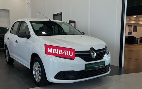 Renault Logan II, 2016 год, 810 000 рублей, 3 фотография