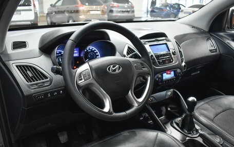 Hyundai ix35 I рестайлинг, 2012 год, 1 500 000 рублей, 15 фотография