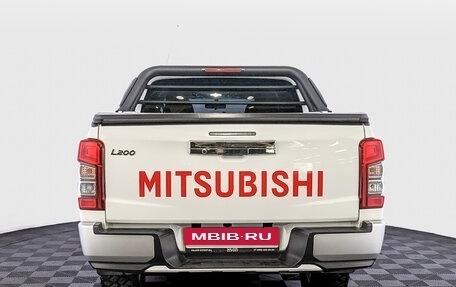 Mitsubishi L200 IV рестайлинг, 2022 год, 4 345 000 рублей, 6 фотография