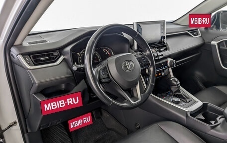 Toyota RAV4, 2019 год, 3 730 000 рублей, 16 фотография
