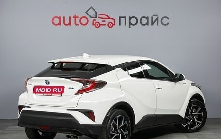 Toyota C-HR I рестайлинг, 2017 год, 2 219 000 рублей, 7 фотография