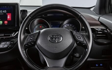 Toyota C-HR I рестайлинг, 2017 год, 2 219 000 рублей, 18 фотография