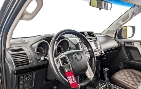 Toyota Land Cruiser Prado 150 рестайлинг 2, 2017 год, 4 445 000 рублей, 16 фотография