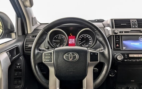 Toyota Land Cruiser Prado 150 рестайлинг 2, 2017 год, 4 445 000 рублей, 22 фотография