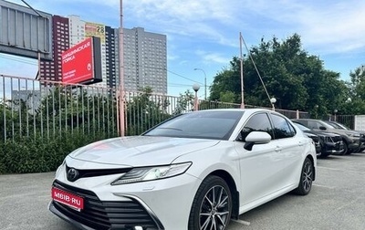 Toyota Camry, 2021 год, 3 750 000 рублей, 1 фотография