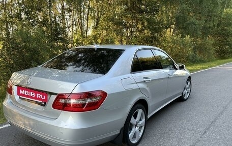 Mercedes-Benz E-Класс, 2011 год, 2 400 000 рублей, 4 фотография