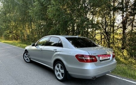 Mercedes-Benz E-Класс, 2011 год, 2 400 000 рублей, 7 фотография