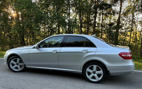 Mercedes-Benz E-Класс, 2011 год, 2 400 000 рублей, 10 фотография