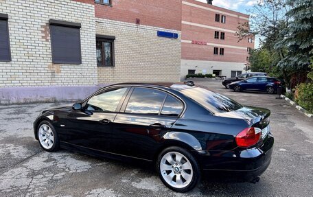 BMW 3 серия, 2005 год, 1 000 000 рублей, 3 фотография