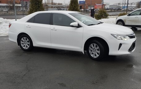 Toyota Camry, 2015 год, 2 200 000 рублей, 5 фотография