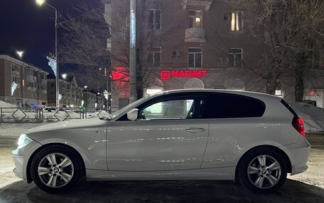 BMW 1 серия, 2011 год, 900 000 рублей, 7 фотография