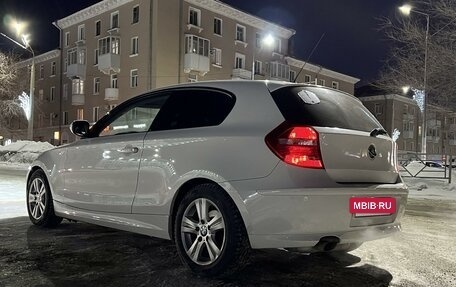 BMW 1 серия, 2011 год, 900 000 рублей, 5 фотография