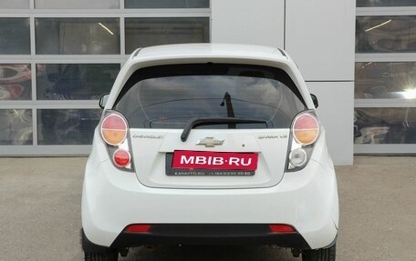 Chevrolet Spark III, 2011 год, 680 000 рублей, 4 фотография