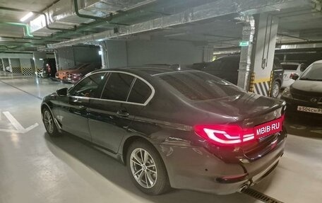 BMW 5 серия, 2018 год, 3 500 000 рублей, 11 фотография