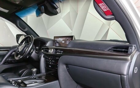 Lexus LX III, 2018 год, 8 888 000 рублей, 9 фотография