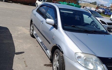 Toyota Corolla, 2004 год, 648 000 рублей, 1 фотография