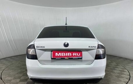 Skoda Rapid I, 2016 год, 770 000 рублей, 6 фотография