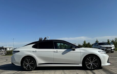 Toyota Camry, 2020 год, 3 300 000 рублей, 4 фотография