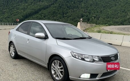 KIA Cerato III, 2011 год, 870 000 рублей, 2 фотография