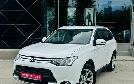 Mitsubishi Outlander III рестайлинг 3, 2014 год, 1 750 000 рублей, 1 фотография